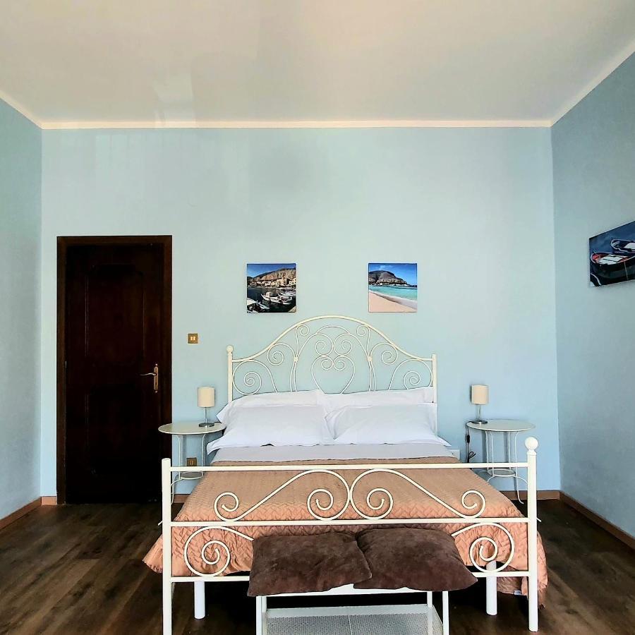 La Casa Di Andreina Hotell Mondello Eksteriør bilde