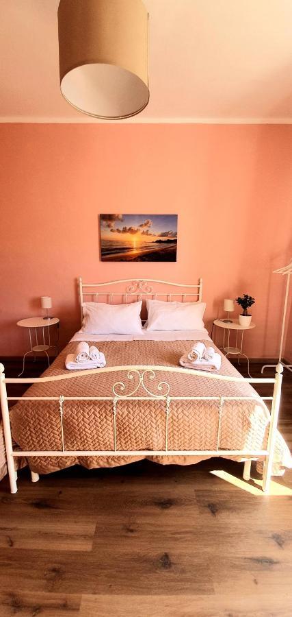 La Casa Di Andreina Hotell Mondello Eksteriør bilde